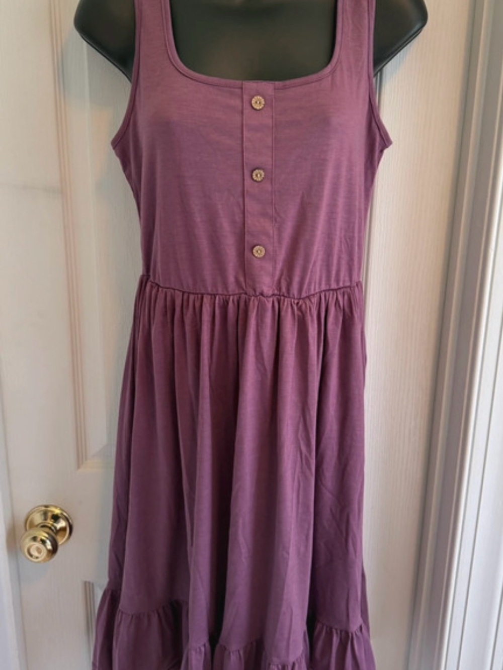 Women’s Sleeveless Midi Dress in Mauve - Classic Scoop Neck